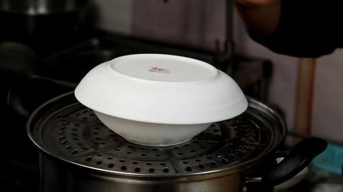 美味|蒸鸡蛋羹，不要直接上锅蒸，掌握好这几点，鸡蛋细腻嫩滑无气孔