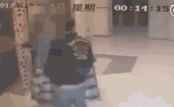  日报|娱乐日报|毛晓彤新恋情曝光？金晨汪汐潮再被拍？孟佳solo倒数第一？