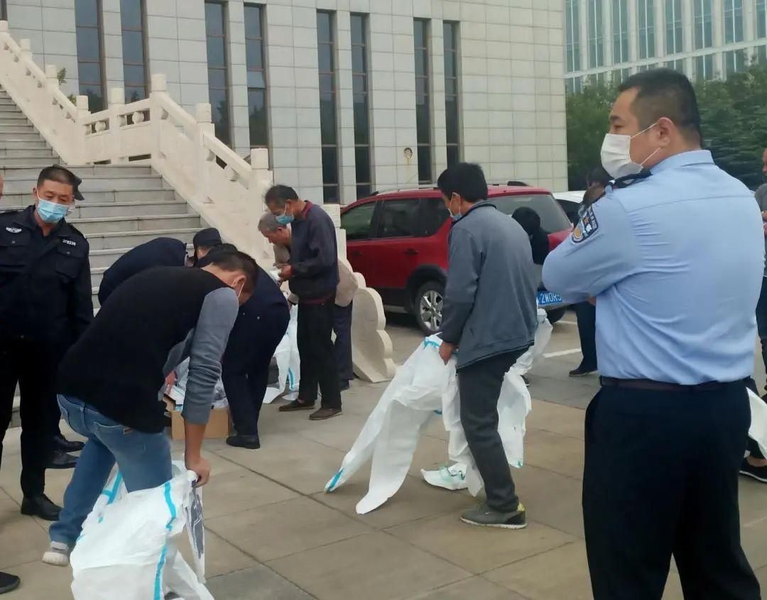 罪犯|今日，第二批，五名罪犯顺利收押送监