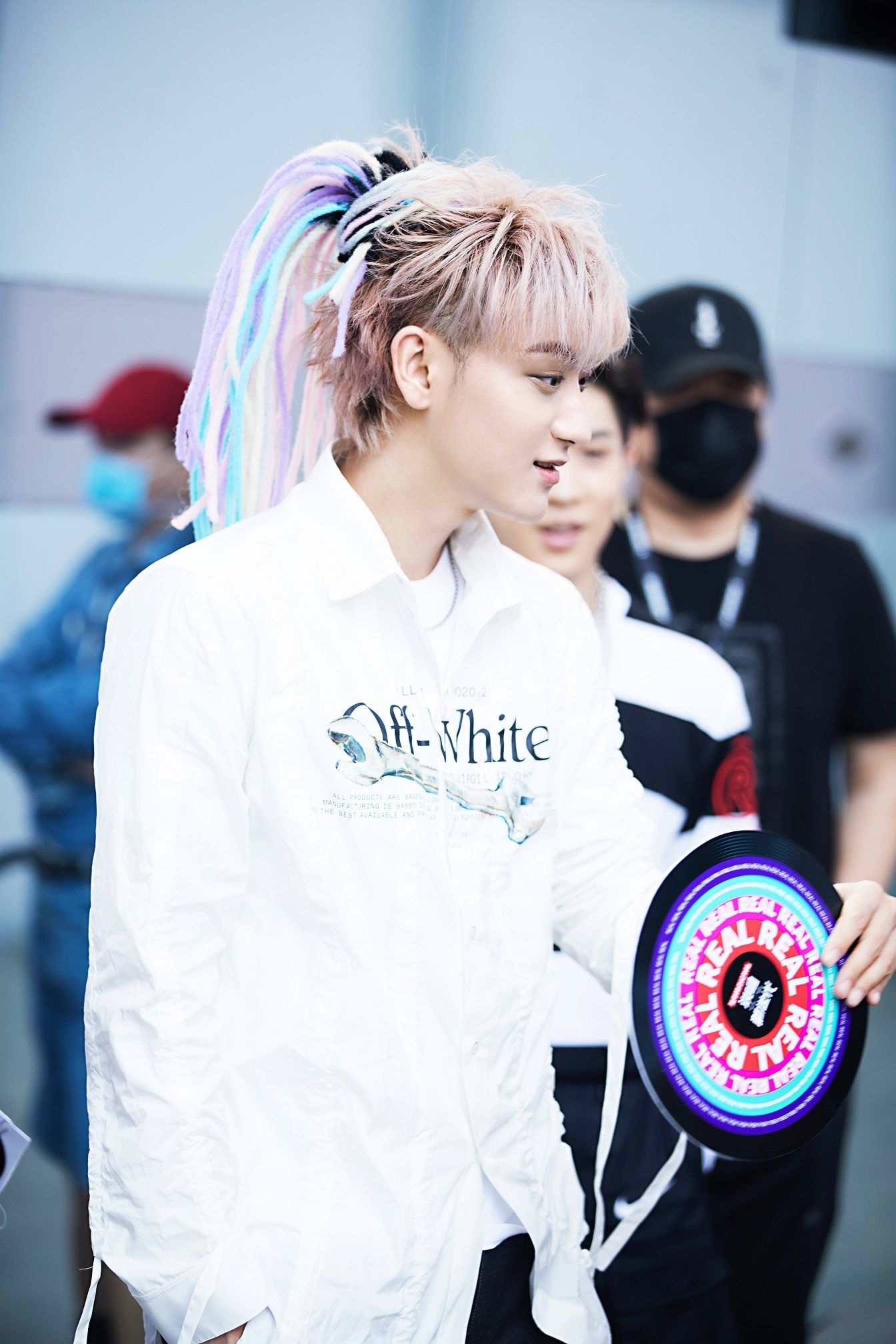 说唱|《说唱新世代》综艺首播 黄子韬与选手和解表现圈粉