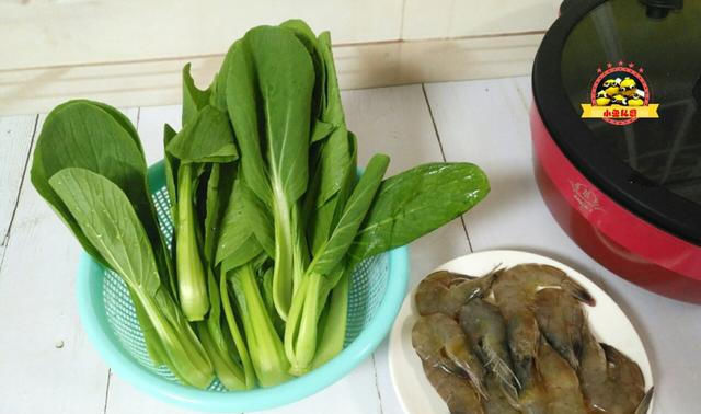  悄悄的|三伏天晚餐这样吃，既能填饱肚子，又不会长胖，体重悄悄的就轻了