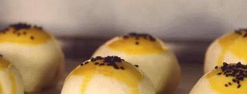  神仙|这是什么神仙蛋黄酥？Q弹拉丝，软糯香甜，小心对它念念不忘哦