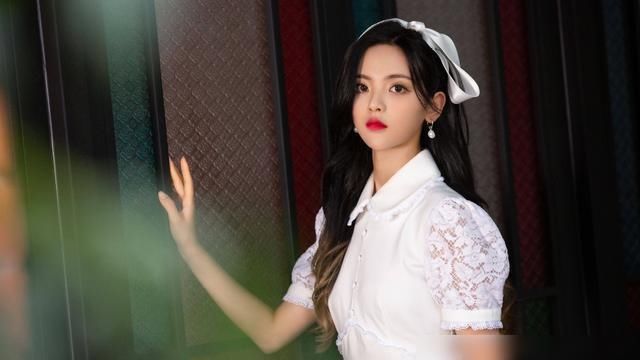  影视作品|演员杨超越，青春美少女，期待她更多的影视作品，来看美照