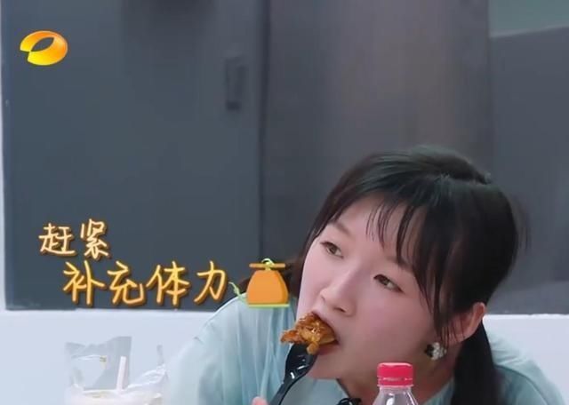  中餐厅|《中餐厅4》播了35分钟结果35分钟全是搬箱子，林大厨一人就12箱