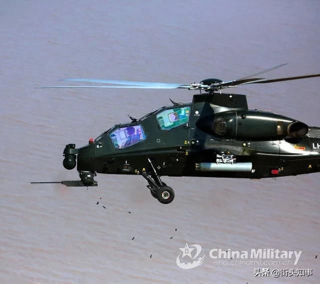 新型|武直-10高原火力演练，翼下飞出一枚新型导弹，战力或有大幅增强