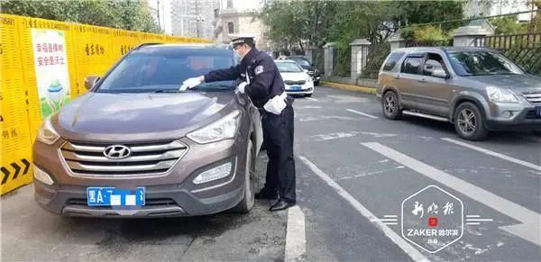 停车|假期停车别大意！交警巡逻+电子眼抓拍，哈市交警严整长假违停