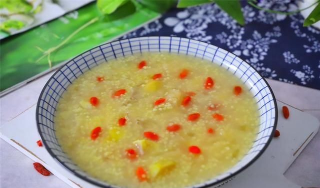 营养|秋天早餐多喝粥,6道养胃小米粥,花钱少营养好,每天一碗不重样