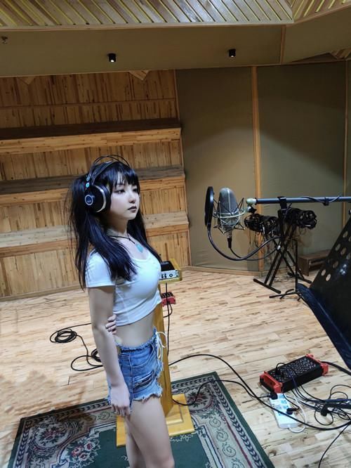 黑糖|黑糖歌手倪彡携爆款新作震撼来袭