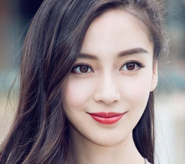  杨颖|自从《跑男》播了很多年，王祖蓝、杨颖就火了，她将永远被遗忘