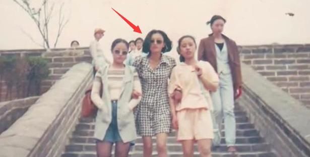  告别|告别恋爱脑和假脸姐妹，岚岚子活出她想要的人生了吗？