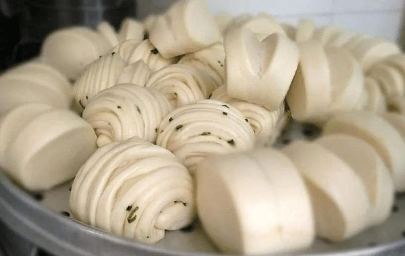  馒头|蒸馒头，外行只知道加酵母！多加“这2样”，馒头又白又软又香！