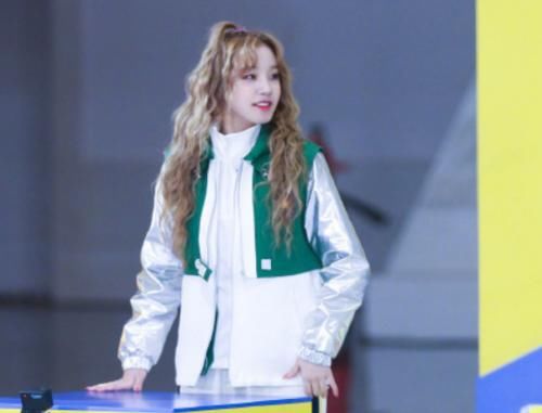  弟弟|终于看到宋雨琦上跑男，看到她在泥潭中的表现：弟弟想变妹妹了？