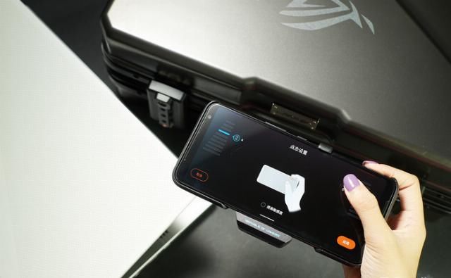  评测|ROG游戏手机3评测：首发865 Plus，看背后多数人会说三个字