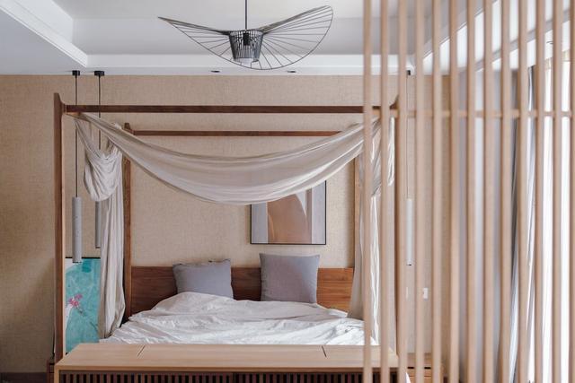  设计师|230㎡的半复式长什么样？设计师这样装修，自带阳光房，效果温馨