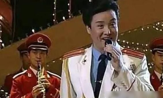  走过|春晚已走过30年，歌手一直坚持假唱，这是为什么？