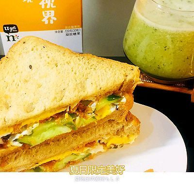  吐司|俪姐早餐之吐司?甜瓜蛋白奶昔