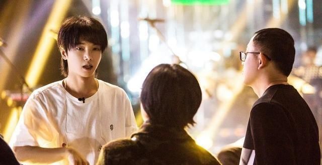  生活|华晨宇最让歌迷担心的五件事笑着笑着就哭了