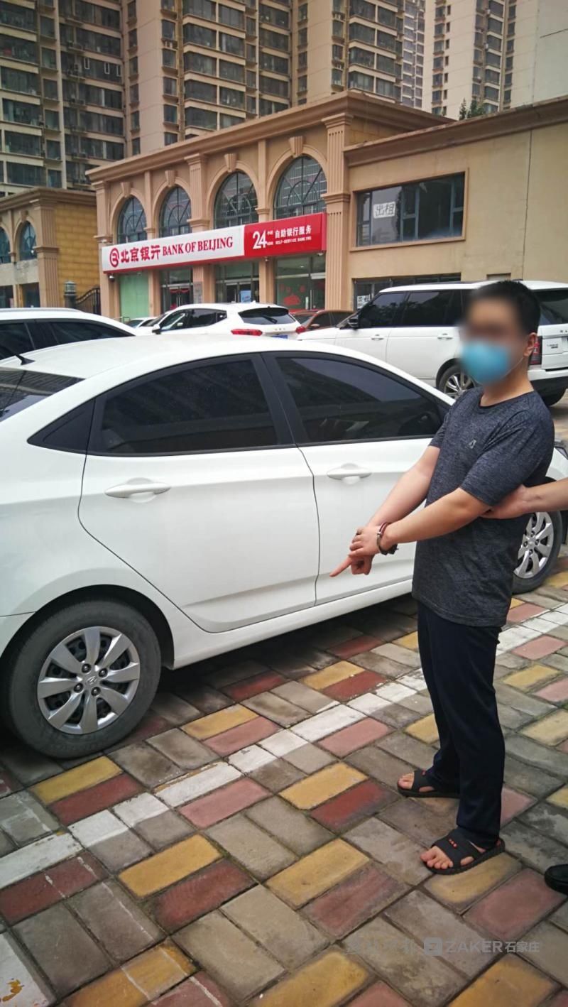 男子|男子深夜“拉车门”疯狂盗窃未锁车