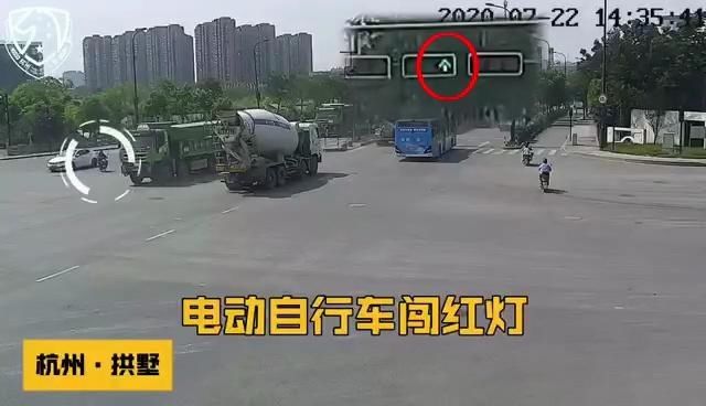  通安全法|杭州一电动车骑行者数次违反交通规则，终究付出代价