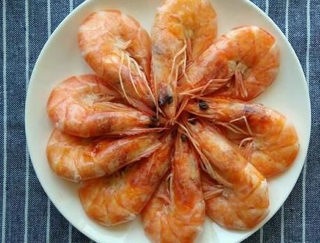  不对|清水煮大虾，直接下锅煮是不对的，教你1招，虾肉弹牙爽滑无腥味