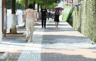 求助|小心！遇到这类人在街头向你求助，要掂量下！有人已被骗