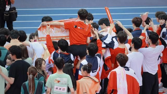  充满|R1SE 这群充满仪式感的男孩子