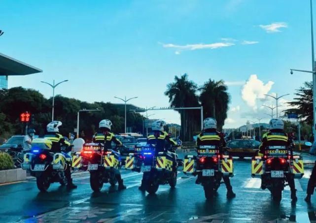 遵守交通|【创文进行时】为文明护航，他们一直在“路上”！