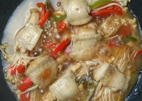 开胃|简单好吃的金针菇鸡翅卷,鲜嫩爽口,营养开胃,不错的家常美食