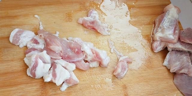 喜欢|肉丸子简单又好吃的做法,Q弹滑嫩,汤鲜味美,全家人都喜欢吃