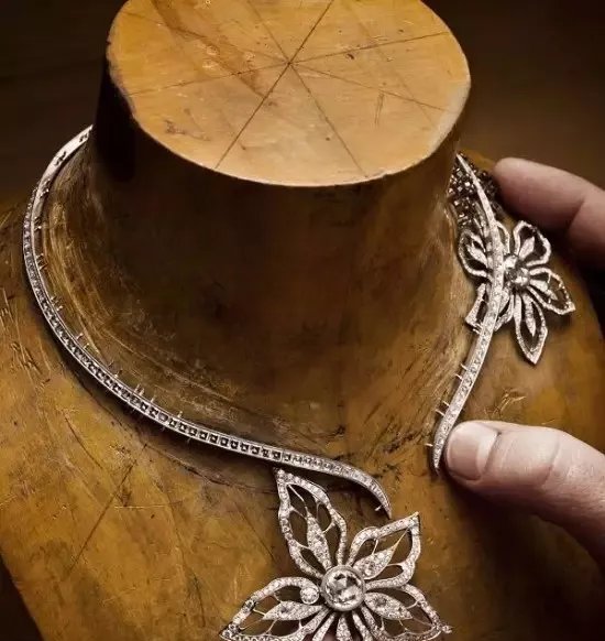  珠宝|精巧绝伦！高级珠宝“诞生记”