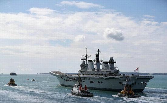 军费|张召忠预言再次应验!此国6万吨航母掏空国库,沦为不中用的摆设