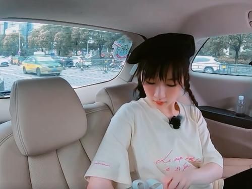  黄晓明|中餐厅唯一的“闲人”，啥也不干还恃宠而骄，林大厨忍不了要开除她