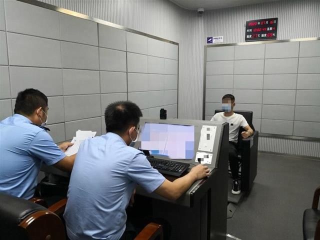  骗走|残忍杀害室友，还骗走受害人家人5000余元，黄石下陆警方8小时侦破命案