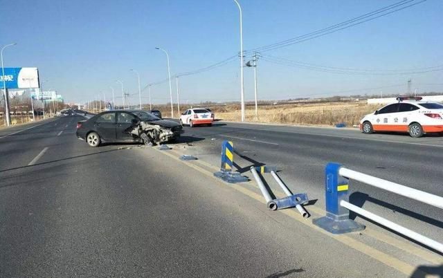  追尾|如果在高速上被追尾怎么办？别忘了说这三句话，现在知道还不晚