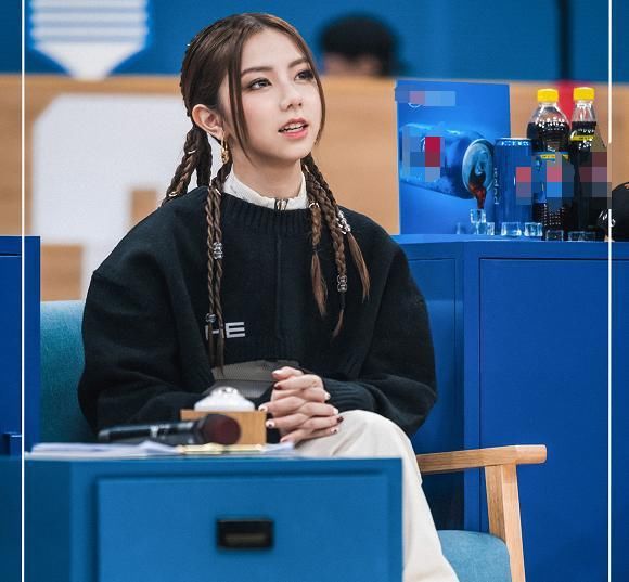  比起|比起《少年之名》，《明日之子》到底赢在了哪里？