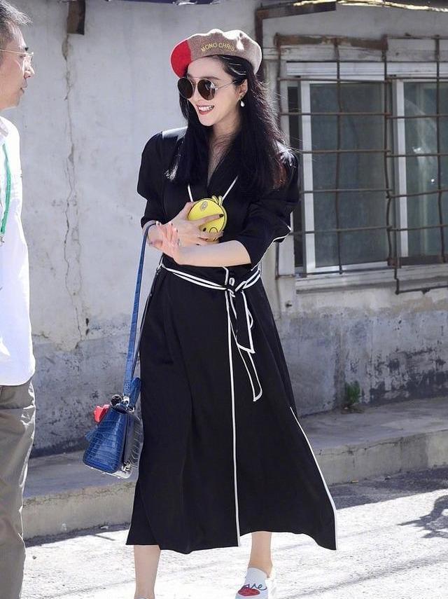  范冰冰|范冰冰又开始乱穿衣！身上堆了七八种颜色，真的不要学