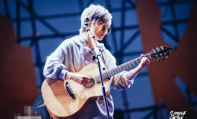  道歉|许飞，你要用道歉洗白，还是要多跟张萌学学啊