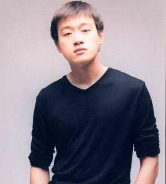  父亲|佟大为用20年唤醒植物人父亲，与关悦一起承担生活的重担