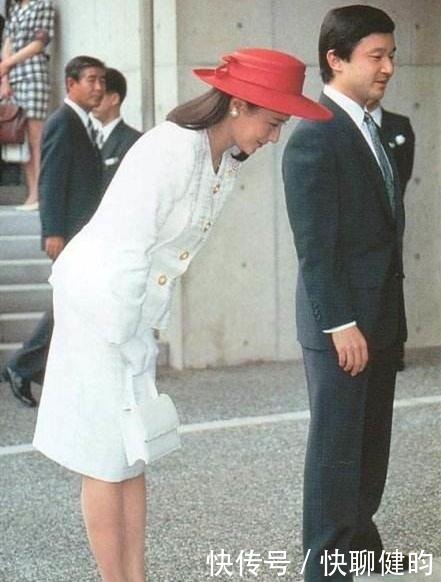  追求|日本最美外交官：为躲皇子追求远赴牛津留学，嫁入皇室后令人唏嘘