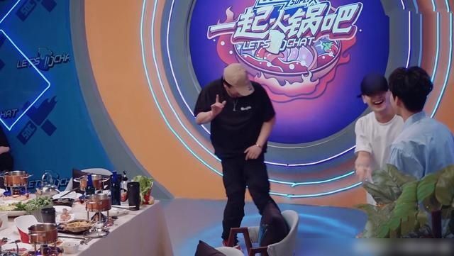  解压|《街舞3》5位姐姐参加火锅局，王嘉尔轻松控场，张艺兴Krump解压