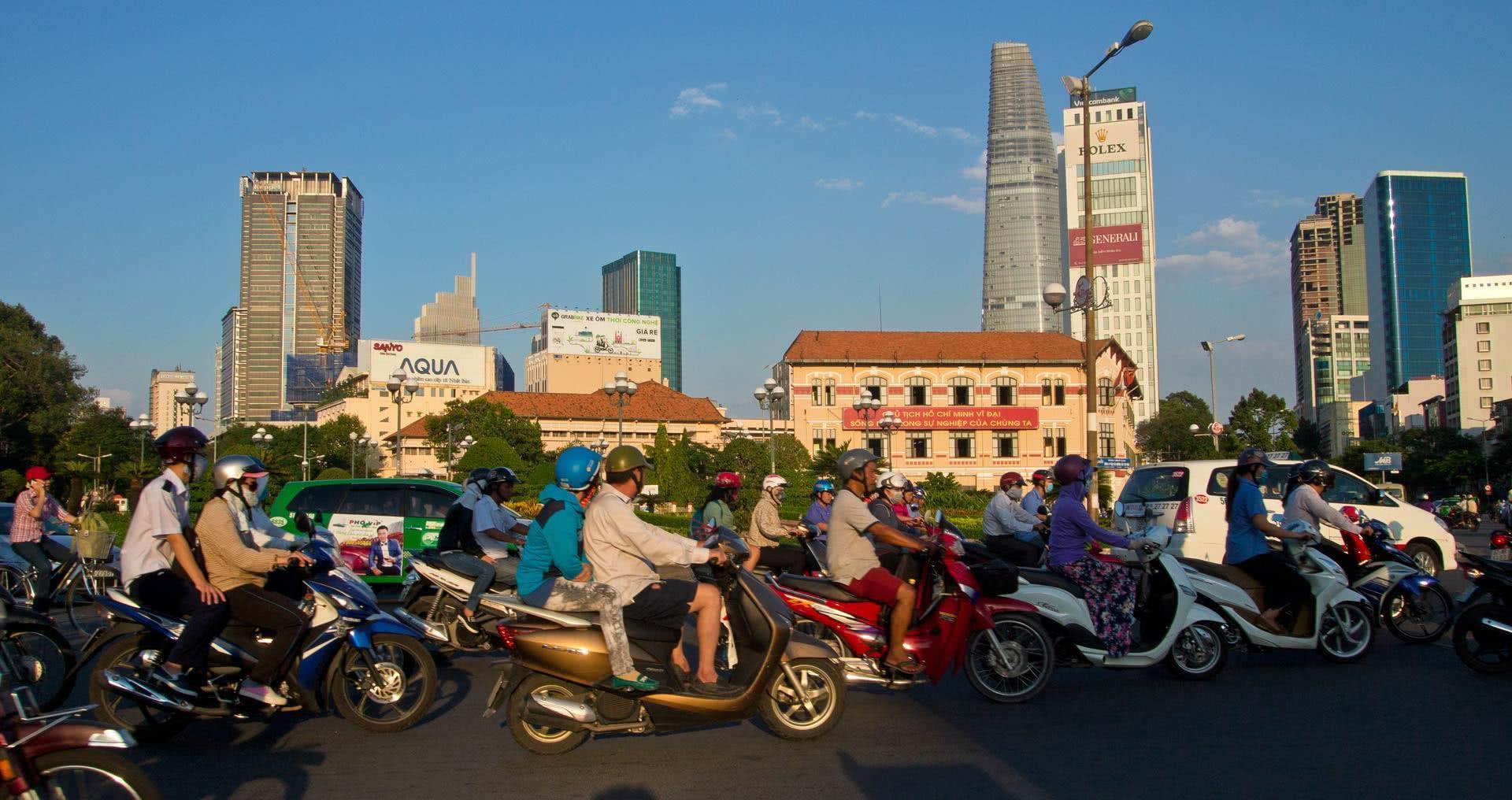  护照上盖|中国原藩属国：却占南海29个岛，如今因南海不愿在我国护照盖章