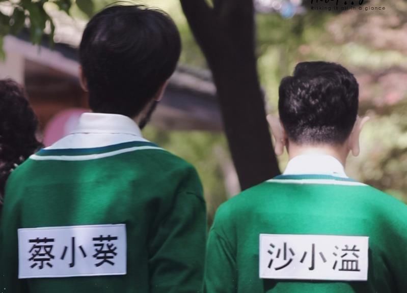 上线|您的“蔡小葵”已上线,暖心为baby提裙子第一期的神秘嘉宾曝出