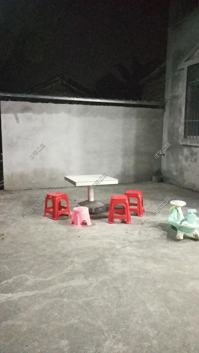 预算|农村建房不要拖，预算不够先建一半，留好钢筋等以后加建