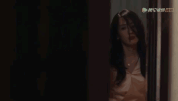 王曼妮|刘诗诗演的职场女精英，气场还不及被海王骗感情的王曼妮？