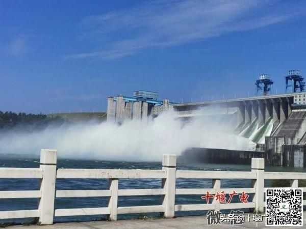  首日|免门票首日，3万余人游览十堰景区