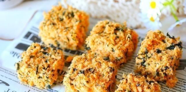  美食|热推美食：简易肉松小贝，黄骨鱼豆腐汤，酱焖鲫鱼