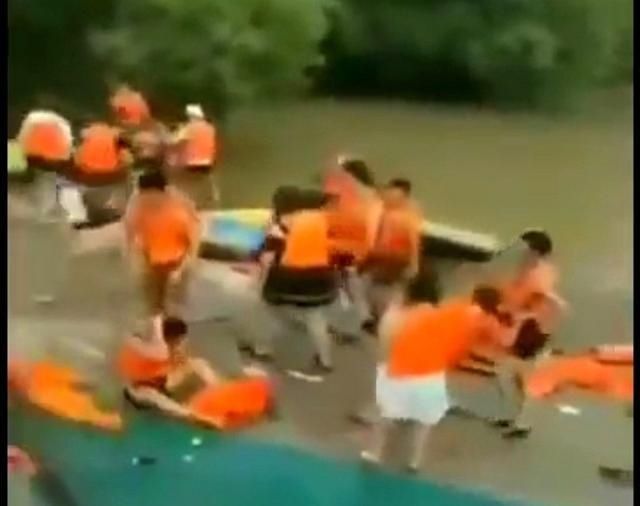  a6030|网传鸡东某水上乐园两伙人因一女子打架 当地回应网传内容不实