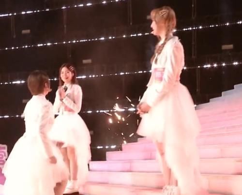 郑乃馨|《创3》成团夜郑乃馨“队友”关系暴露,无视刘些宁,不理赵粤,只关注一人