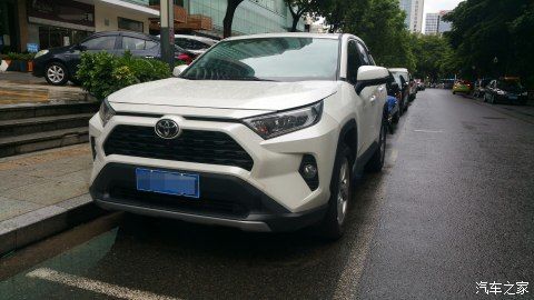 车主|家用空间很合适?RAV4荣放车主2个月用车心得分享