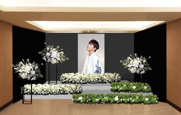  白色|小鬼黄鸿升遗照曝光，爸爸忍痛挑选：是他最喜欢的照片